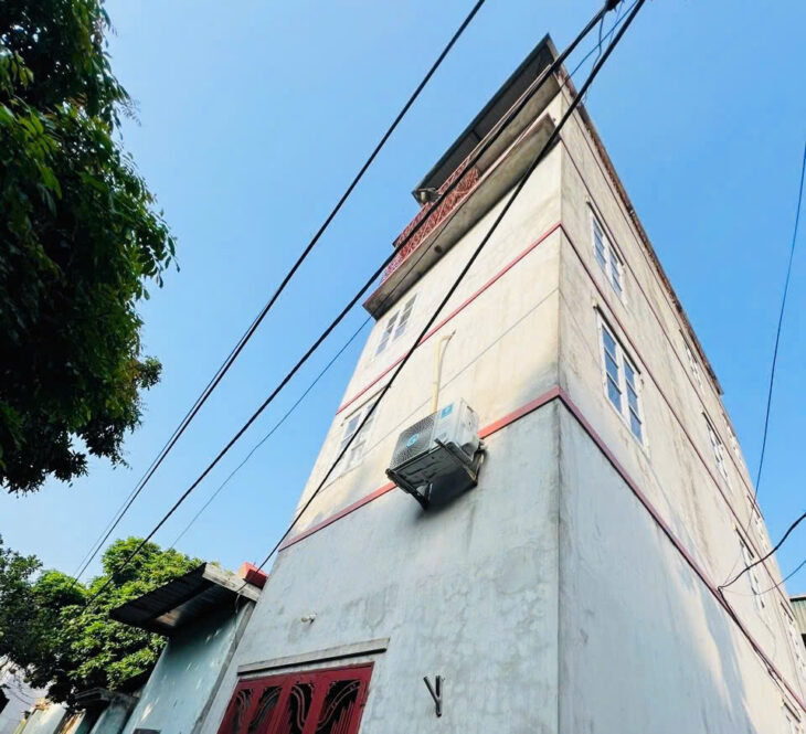 NHÀ SIÊU ĐẸP – GIÁ TỐT – Vị Trí Đắc Địa Tại Đường QUANG TRUNG (cạnh bến xe Yên Nghĩa) – Quận HÀ