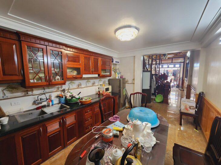 ⚜️ Bán nhà Mặt Phố Hoa Bằng, Cầu Giấy, 54m2 4T MT 4m, Chỉ 12.3 Tỷ ⚜️