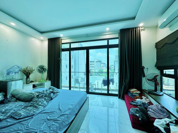 ⚜️ Mặt phố Đê La Thành Nhỏ, Đống Đa, Lô góc 72m2 5T MT 4.5m, Chỉ 18.5 Tỷ ⚜️