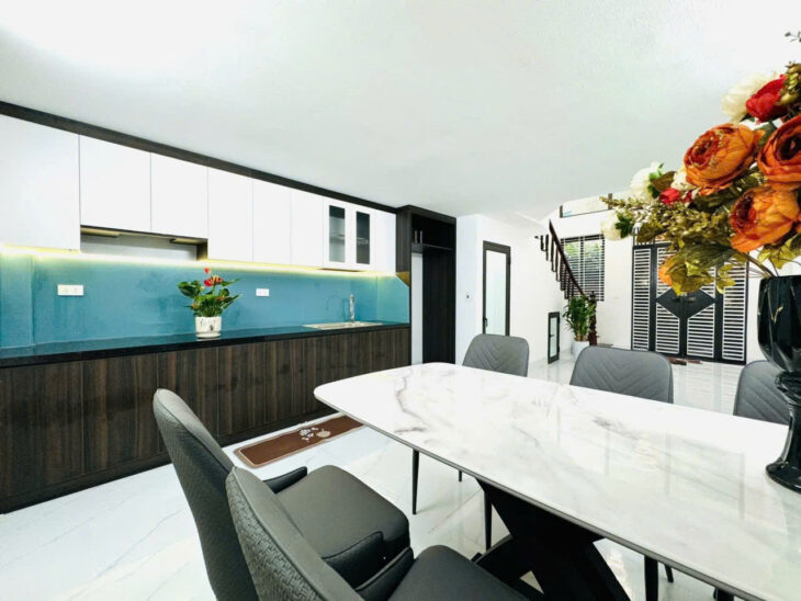 Nhà Lô Góc 5 tầng VIP ở sướng Sang Sịn Mịn tại Quận Thanh Xuân