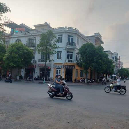 BÁN NHÀ KINH DOANH PHỐ PHAN BÁ VÀNH, KỲ BÁ 112M VỈA HÈ RỘNG GIÁ CHƯA ĐẾN 8 TỶ