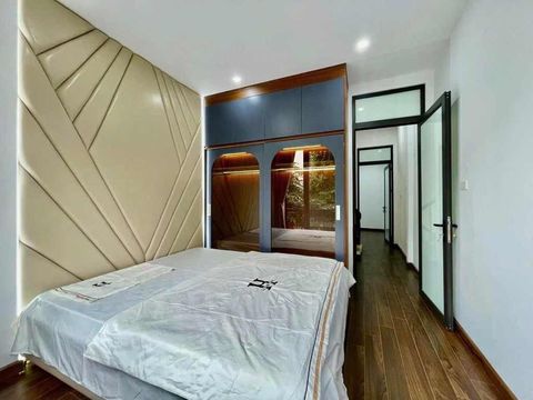 CẦU GIẤY NHÀ ĐẸP – NỘI THẤT ĐẸP- Ô TÔ ĐỖ CỬA – VỀ Ở LUÔN – 40M*4TẦNG