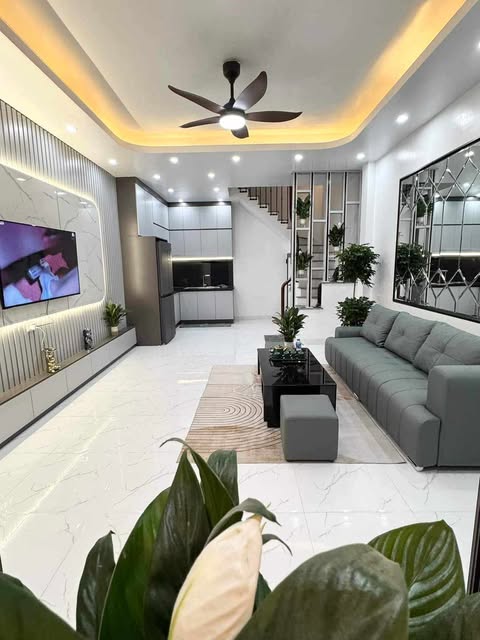 PHẢI THẬT NHANH, VÂN ĐỒN – HAI BA TRƯNG, NHÀ ĐẸP 5* : 56M, 4T, MT: 4.5M, NHỈNH 6 TỶ