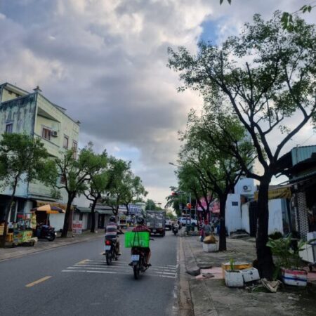 Bán nhà mặt tiền 5×38,3m giá 5 tỷ Đường Song Hành, Hóc Môn