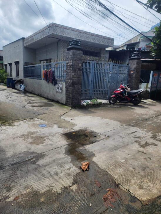 Nhà Khu Đất Vàng Tân Xuân – Đường Xe Tải Thông – Lô Góc Mặt Tiền Lớn 95M2. Chỉ 3,95 Tỷ.