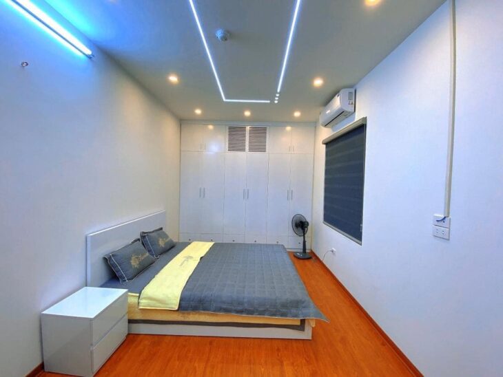 NHỈNH 8 TỶ – NHÀ ĐỘI CẤN 7 TẦNG THANG MÁY, Ở VÀ KINH DOANH, NHÀ ĐẸP Ở NGA, GẦN PHỐ, OTO