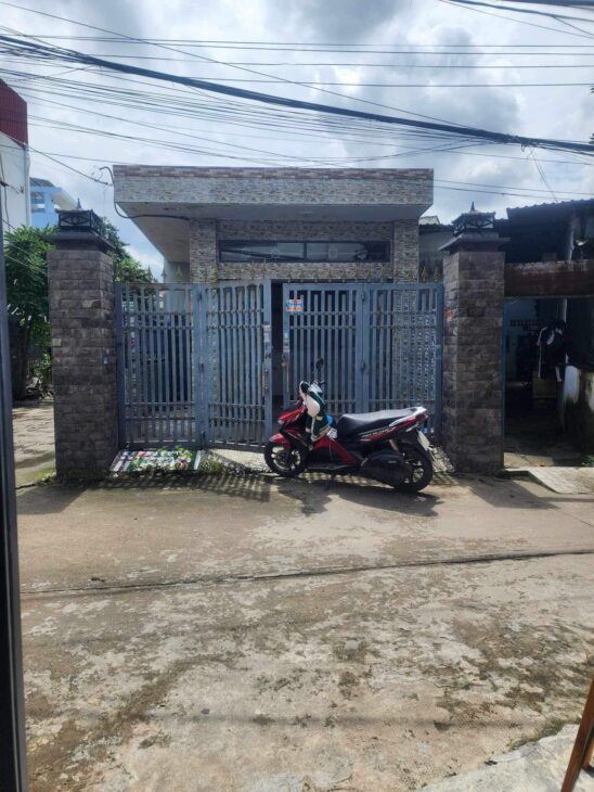 Nhà Khu Đất Vàng Tân Xuân – Đường Xe Tải Thông – Lô Góc Mặt Tiền Lớn 95M2. Chỉ 3,95 Tỷ.