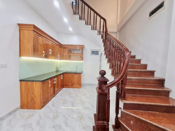 BÁN NHÀ VƯƠNG THỪA VŨ THANH XUÂN – GẦN OTO – LÔ GÓC 3THOÁNG – 42M MẶT TIỀN 4M, GIÁ 9.2TỶ