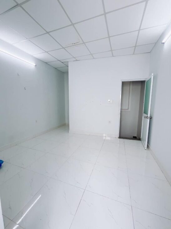 BÁN NHÀ 2 TẦNG – LÔ GÓC 2 MẶT TIỀN – NGAY TRUNG TÂM Q.7 – HẺM XE HƠI – 76M2 – 6,6 TỶ