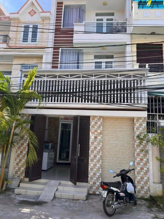 **CẦN BÁN NHÀ MỚI, GIÁ TỐT, GẦN CHỢ OSIN VÀ SÂN BAY CŨ, ĐƯỜNG Ô TÔ RỘNG** NHA TRANG
