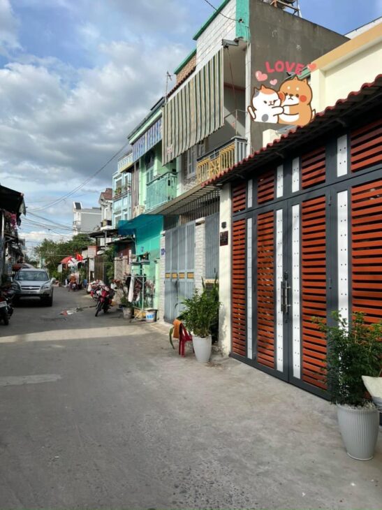 NHÀ MỘT TRỤC RA LÊ VĂN KHƯƠNG – ĐƯỜNG ÔTÔ TRÁNH – KHU BÀN CỜ – TẶNG NỘI THẤT. Chỉ 3,65 tỷ TL.