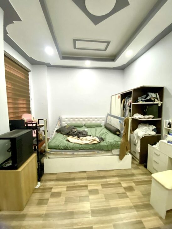 NHÀ 3 TẦNG THIẾT KẾ ĐẸP SANG TRỌNG – HẺM XE HƠI THÔNG – SÁT VÁCH HIỆP THÀNH CITY.