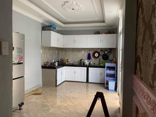 Nhà đẹp 3 tầng kiên cố – Hẻm xe hơi tận cửa – tại Xã Long Thới, Nhà Bè – giá 4,2ty
