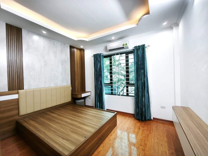 BÁN NHÀ LƯƠNG THẾ VINH THANH XUÂN – GẦN PHỐ OTO ĐỖ CỬA – 47M 5T HAI MẶT NGÕ; 12.X TỶ