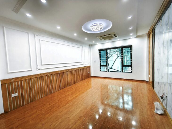 BÁN NHÀ LƯƠNG THẾ VINH THANH XUÂN – GẦN PHỐ OTO ĐỖ CỬA – 47M 5T HAI MẶT NGÕ; 12.X TỶ