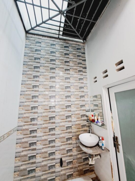 NHÀ ĐẸP 1 SẸC LÊ VĂN QUỚI – HẺM NHỰA 10M KINH DOANH ĐỈNH – 65M2, 2 TẦNG KIÊN CỐ.
