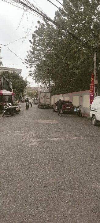 BÁN ĐẤT CHÍNH CHỦ TẠI KIM QUAN- LONG BIÊN. DIỆN TÍCH 50M, MẶT TIỀN 6.5M. VỊ TRÍ ĐẸP Ô TÔ QUA LẠI,