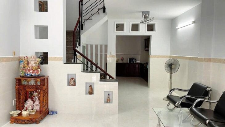 BÁN NHÀ 3 TẦNG 55M2 NGAY TRUNG TÂM QUẬN 7 – GIÁ 9.5 TỶ – SỔ HỒNG CHÍNH CHỦ