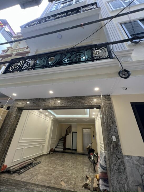 Lạc Long Quân Tây Hồ – 7 tầng thang máy – nhà đẹp ở ngay – 68m nhỉnh 13 tỷ