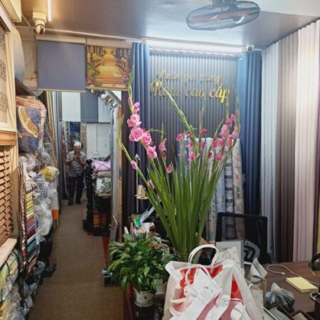 NHÀ ĐEP CẦN BÁN MẶT PHỐ VÕNG THỊ DT;67M -3 TẦNG -MT ;3,5M GIÁ ;28N TỶ . NHÀ ĐEP CẦN BÁN MẶT PHỐ VÕNG THỊ DT;67M -3 TẦNG -MT ;3,5M GIÁ ;28N TỶ .