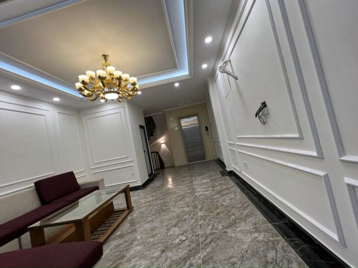 Lạc Long Quân Tây Hồ – 7 tầng thang máy – nhà đẹp ở ngay – 68m nhỉnh 13 tỷ