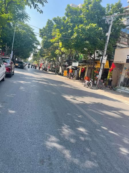 BÁN NHÀ PHÂN LÔ 5 TẦNG ĐẸP ĐÓN TẾT Ở TRUNG TÂM HÀ ĐÔNG, THANG MÁY, NGÕ THÔNG, MẶT TIỀN 4.8M, DT 42M2