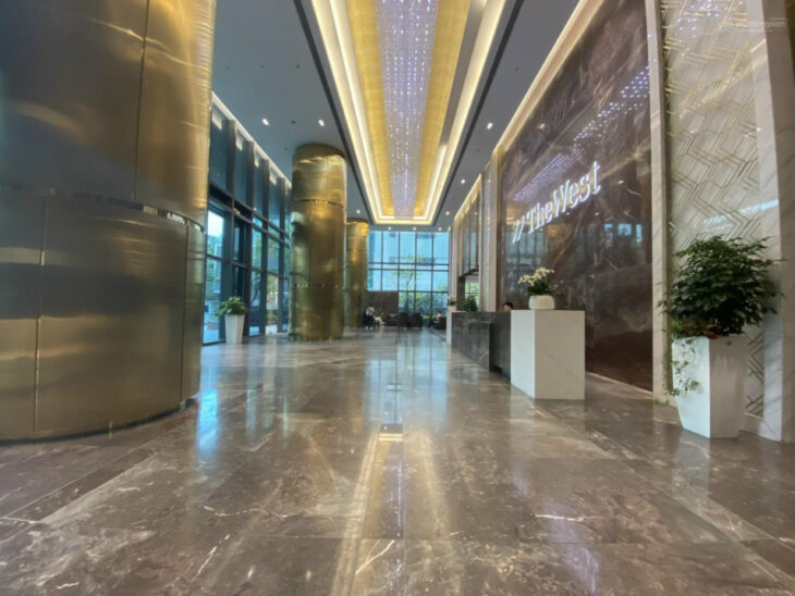 Cho thuê văn phòng cao cấp tại The West 265 Cầu Giấy DT 220m2 bàn giao sẵn nội thất cực hiện đại