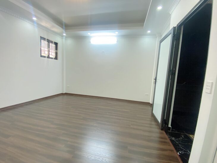 ⚜️ Bán nhà Mặt phố Nguyễn Chí Thanh, Đống Đa, 40m2 4T, MT 4.5m, Chỉ 15.5 Tỷ ⚜️