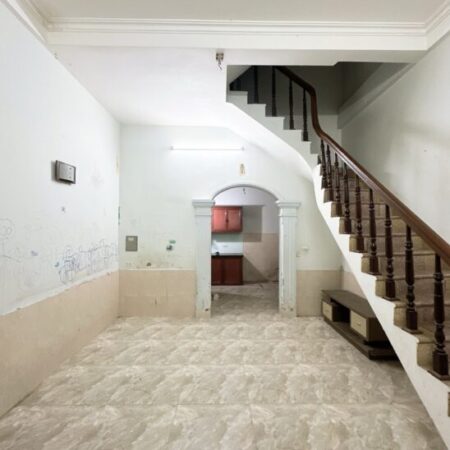 NHÀ ĐẸP – GIÁ TỐT – Vị Trí ĐẮC ĐỊA Tại Đường Tam Trinh, Quận Hoàng Mai, Thành phố Hà Nội