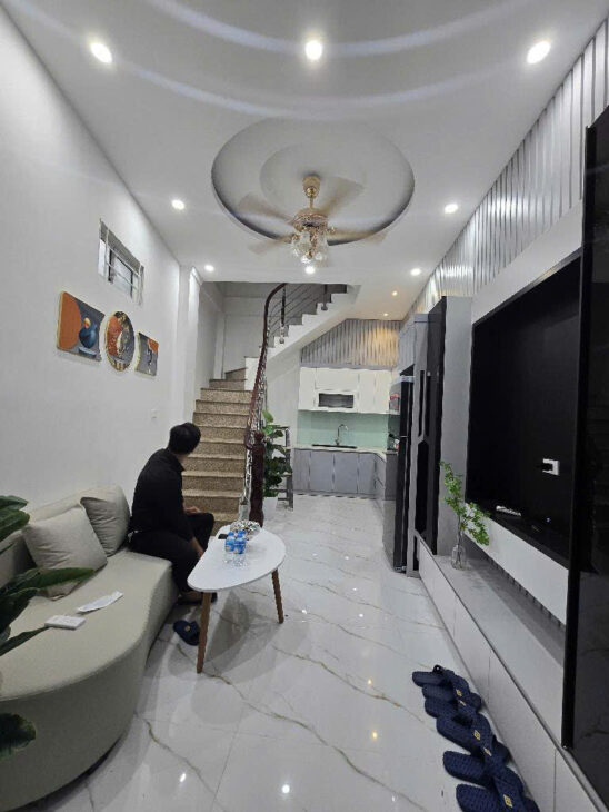 LÔ GÓC 2 MẶT NGÕ TRƯỜNG CHINH – NHÀ MỚI XÂY 2 NĂM-5 TẦNG- 3 NGỦ 5*- GIÁ NÉT 4.99 TỶ – SỔ ĐỎ SẴN