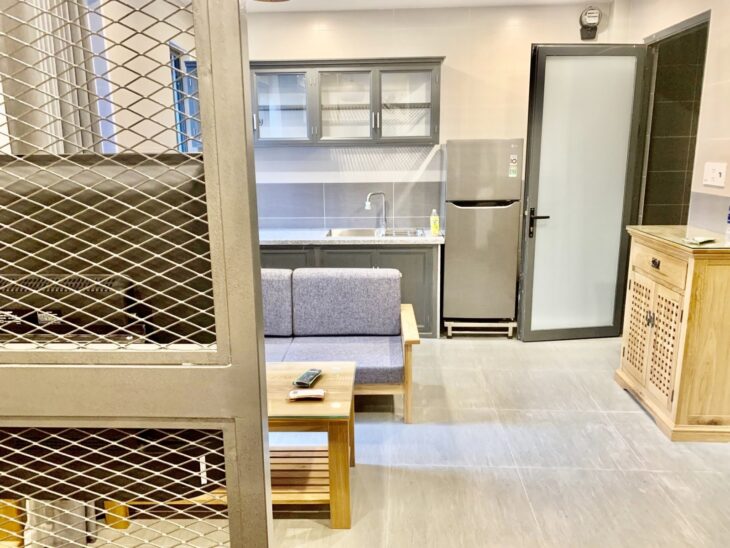 Bán gấp nhà HUỲNH VĂN BÁNH, PN, 8m x 7m, giá 6.6 tỷ