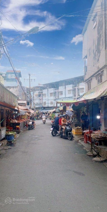 Bán nhà mặt phố tại đường Phan Văn Trị, giá tốt 12,26 tỷ, 120m2