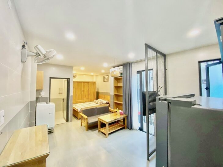 Bán gấp nhà HUỲNH VĂN BÁNH, PN, 8m x 7m, giá 6.6 tỷ