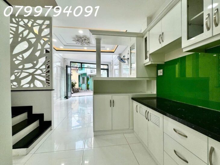 Bán Nhà HXH Hoàng Hoa Thám – 4 Tầng BTCT – Sổ Vuông Hoàn Công Đủ