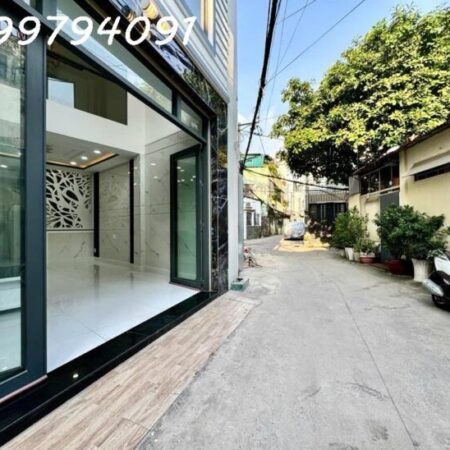 Bán Nhà HXH Hoàng Hoa Thám – 4 Tầng BTCT – Sổ Vuông Hoàn Công Đủ