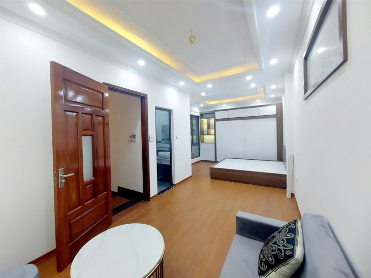 ???????? CC NHÀ TRUNG TÂM MỸ ĐÌNH 2 Ô TÔ -NGÕ THÔNG ĐỦ CÔNG NĂNG ???????? DT 38m, 4 tầng, 5P đủ công năng.