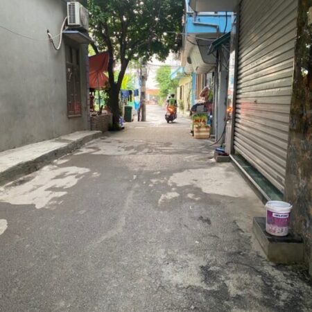 BÁN NHÀ MỚI ĐẸP LONG LANH – LAI XÁ- VỊ TRÍ TUYỆT VỜI -GẦN Ô TÔ – 3 BƯỚC RA QL 32, 31m2, 4,4 tỷ