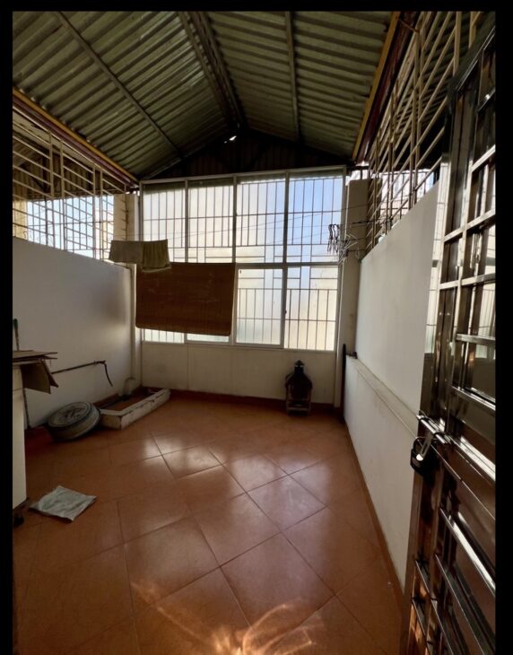 Bán nhà 44m2-5tầng Nguyễn Đình Hoàn Cầu Giấy HN