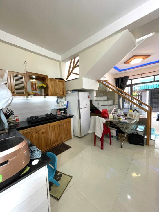 NHÀ 2 TẦNG HUỲNH NGỌC HUỆ CHỈ 2TY66