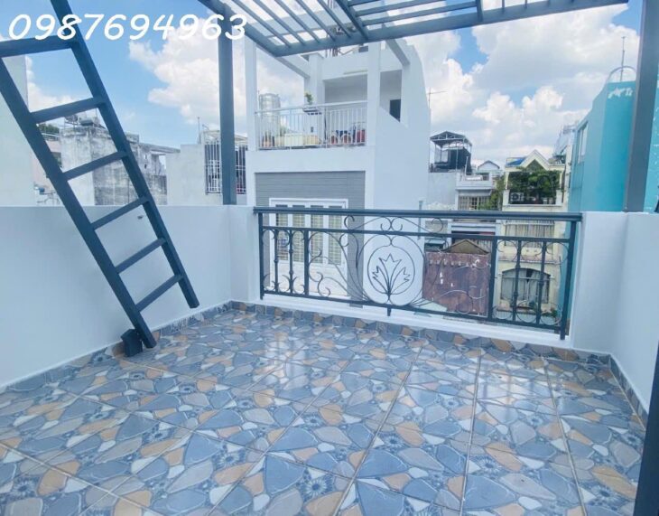 Q4 ĐOÀN VĂN BƠ NHÀ MỚI VÀO Ở NGAY GẦN CHỢ GẦN TRƯỜNG ĐẠI HỌC 4.xT