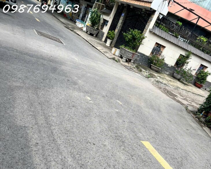 Q8 MẶT TIỀN BÊN HÔNG CHỢ PHẠM THẾ HIỂN 3.5x16M NHÀ CẤP 4 ĐƯỜNG 8M, THUẬN TIỆN KINH DOANH – CHỈ HƠN