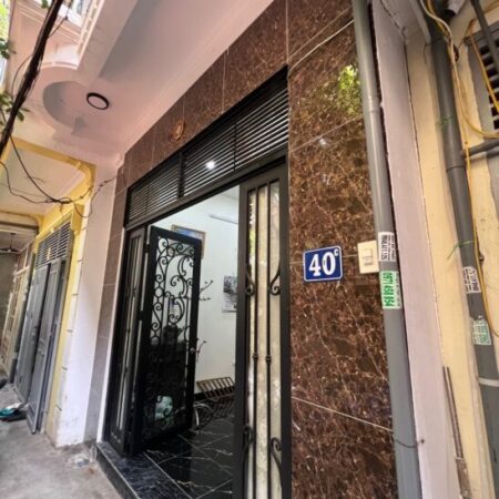 Bán nhà Lạc Long Quân 5 phút ra Tây Hồ Ở tốt 31m2 6.75 tỷ
