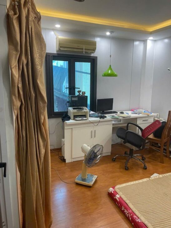 Bán đất tặng nhà, cách mặt phố Lê Trọng Tấn chỉ 10m, ô tô đỗ cửa, 66m2 giá nhỉnh 18 tỷ