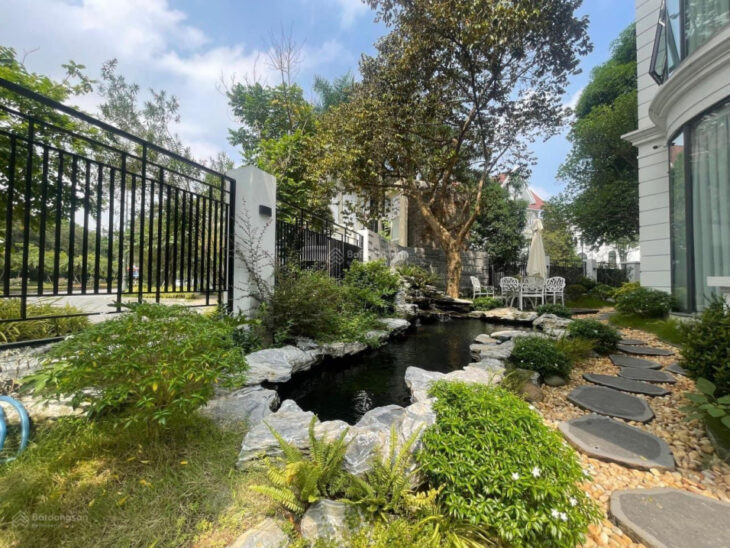 Bán biệt thự Ciputra Hà Nội diện tích 300m2 đường đôi 40m giá rẻ chỉ 105 tỷ LH 0985 680 788