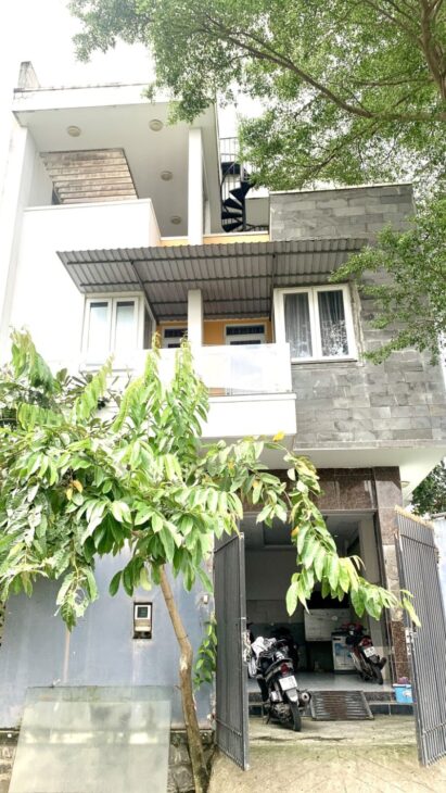 NHÀ HXH 3 TẦNG, 116M2, NGÔ CHÍ QUỐC, BÌNH CHIỂU THỦ ĐỨC, 8.3Tỷ.