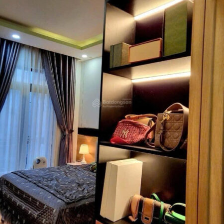 Xa Lộ Hà Nội, Tam Bình 3 Tầng 4PN, 3WC, 4x14m, Full Gỗ Cao Cấp, HXH Tránh!