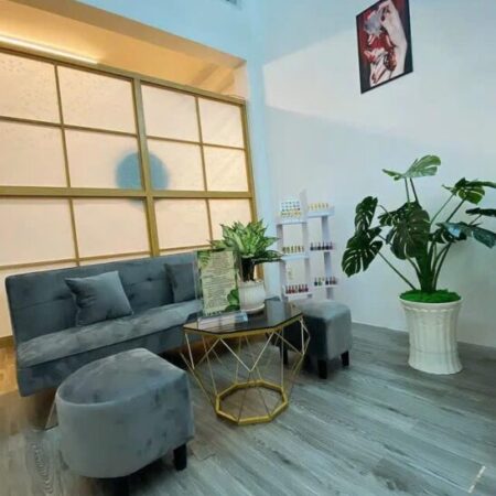 Bán căn nhà lầu 94m2 mặt tiền đường 9, Phường Linh Tây, Thủ Đức, 10tỷ.