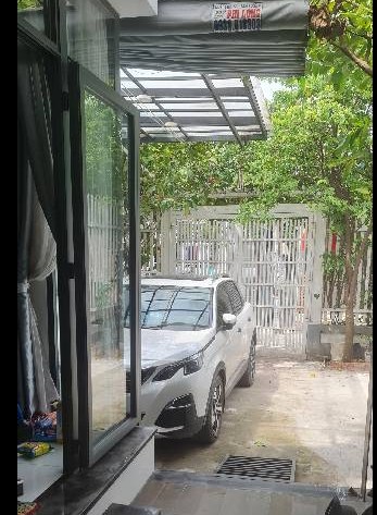 Biệt thự sân vườn 178m2 có sân để xe hơi, lô nhì Nguyễn Văn Tạo, Nhà Bè, chỉ 5.6 tỉ