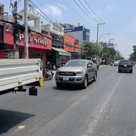 Bán nhà mặt tiền 8x40m giá 24,5 tỷ Đường Nguyễn Ảnh Thủ