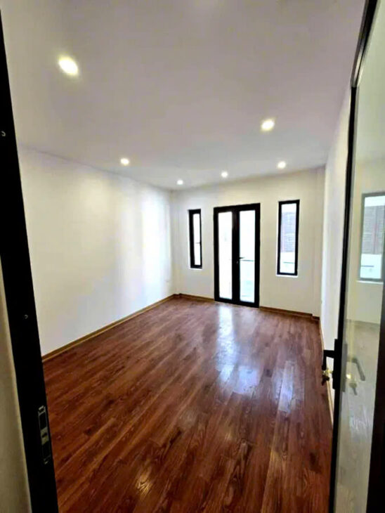 BÁN NHÀ MỚI PHÚC LỢI, Ô TÔ DỪNG- ĐỖ, LÔ GÓC ,35M2,4 TẦNG,MT 4.5M, 6.6 TỶ. LONG BIÊN.